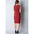 Клетчатое платье с вырезом каре