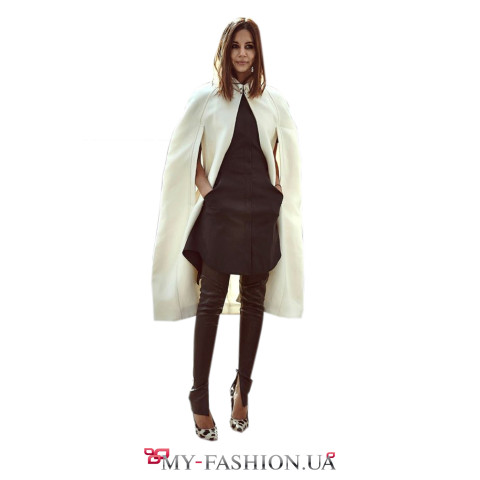 Стильное пончо цвета топлёного молока