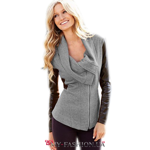 Трикотажный пиджак серого цвета с рукавами из экокожи