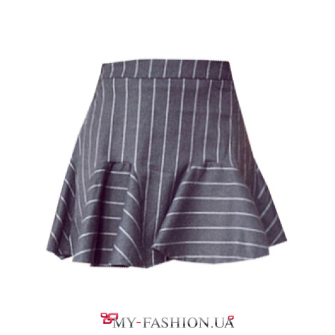 Короткая юбка в полоску с круглыми клиньями