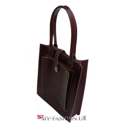 Красная сумка портфель из плотной лаковой кожи