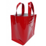 Ярко- красная лаковая кожаная женская сумка с ручками