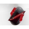 Ярко- красная лаковая кожаная женская сумка с ручками