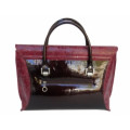 Сумка из натуральной лаковой и тисненой кожи
