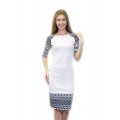 Белое платье-миди с синим орнаментом