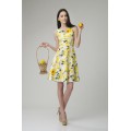 Светлое хлопковое платье с принтом лимонов