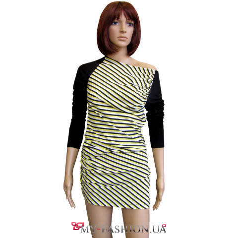Трикотажное платье-туника с яркими полосками