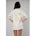 Белая туника с изображением козы