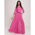 Длинное темно-розовое платье