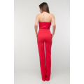 Комбинезон ярко-красного цвета с чашками на лифе