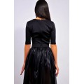 Длинное чёрное платье с пышной юбкой