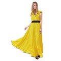 Жёлтое длинное платье в мелкий чёрный горошек