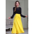 Ярко-жёлтая трикотажная юбка средней длины