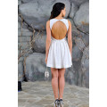 Коктейльное короткое платье молочного цвета