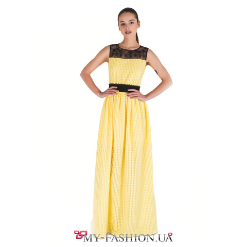 Жёлтое платье из органзы с кружевной кокеткой