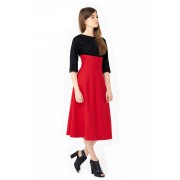 Шерстяная юбка средней длины красного цвета