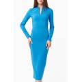 Приталенное платье приятного голубого цвета