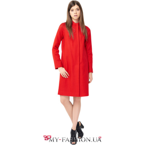 Тёплое зимнее пальто из красной шерсти