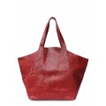 Вместительная кожаная сумка красного цвета без подкладки