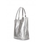 Красивая сумка из серебряной кожи