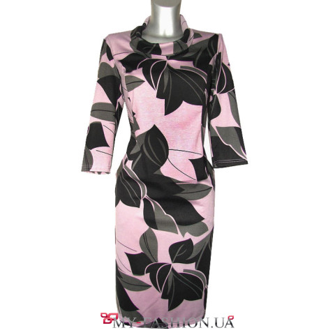 Дизайнерское трикотажное платье с воротником-хомутом