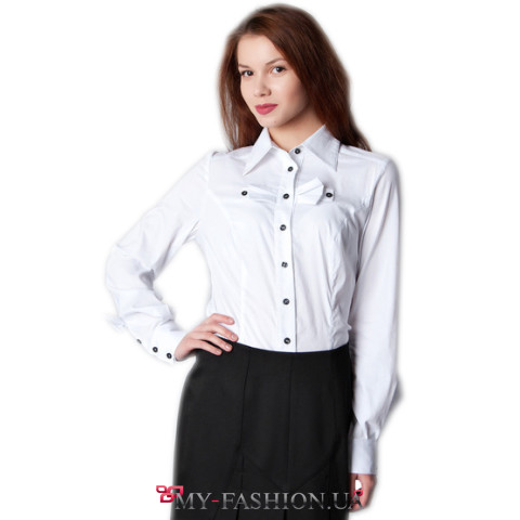 Белая офисная блуза с бантиками