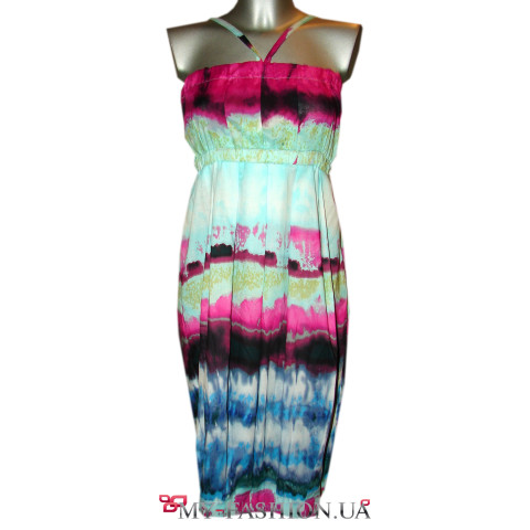 Короткий сарафан яркой расцветки