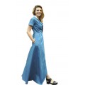 Голубое длинное платье в мелкий горошек