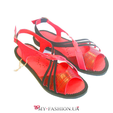 Женские босоножки из тиснёной и замшевой кожи