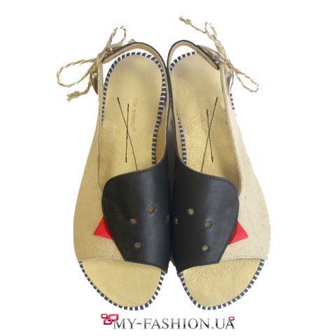 Босоножки на низком ходу из натуральной кожи