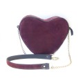 Бордовая женская сумка в форме сердечка